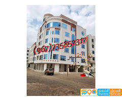 للبيع عماره استثمارية وتجارية من الدرجة الأولى في صنعاء الاصبحي 22 مايو وقريبة جدآ من الشارع الرئيسي